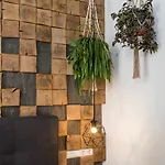 Wolf Kitchen & Bar ホテル
