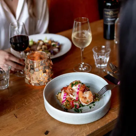 Hotel Wolf Kitchen & Bar