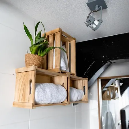 Wolf Kitchen & Bar Hotel 4*