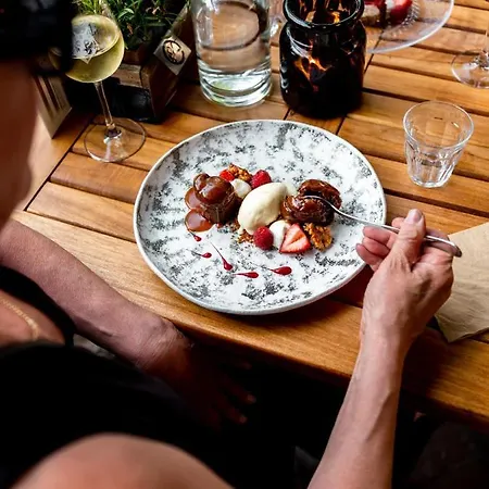 Hotel Wolf Kitchen & Bar 4*