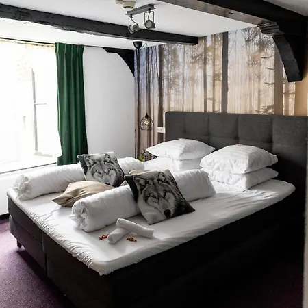 Wolf Kitchen & Bar 4*