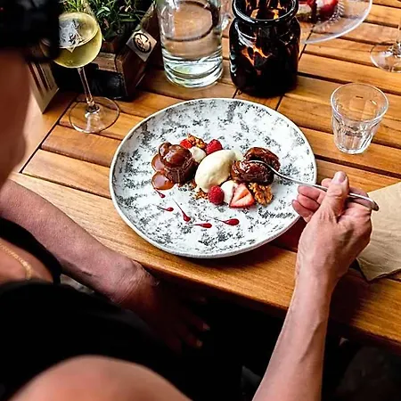 Hotel Wolf Kitchen & Bar 4*