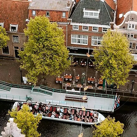 Wolf Kitchen & Bar Hotel