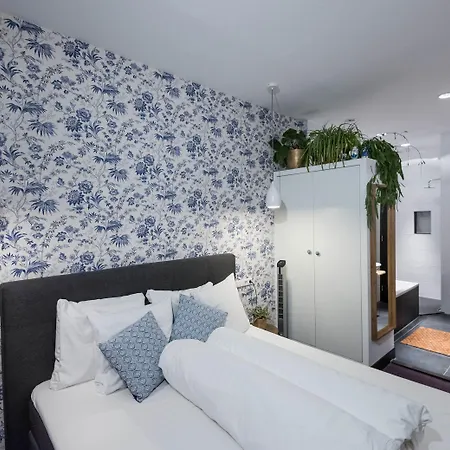 Wolf Kitchen & Bar Hotel 4*
