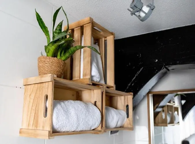 Wolf Kitchen & Bar Hotel 4*