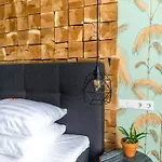Wolf Kitchen & Bar 4*