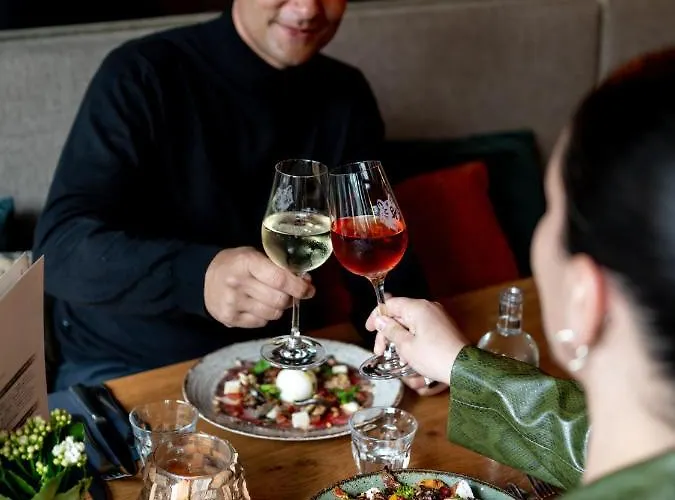 Hotel Wolf Kitchen & Bar 4*